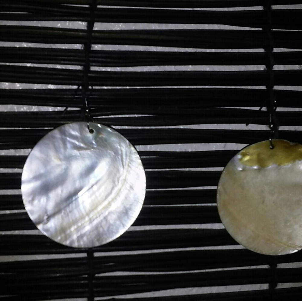 Shell Earrings (Leopard Print) - Picture 3 of 3